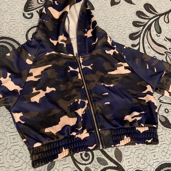 Camo crop zipper hoodie - Picture 6 of 9
